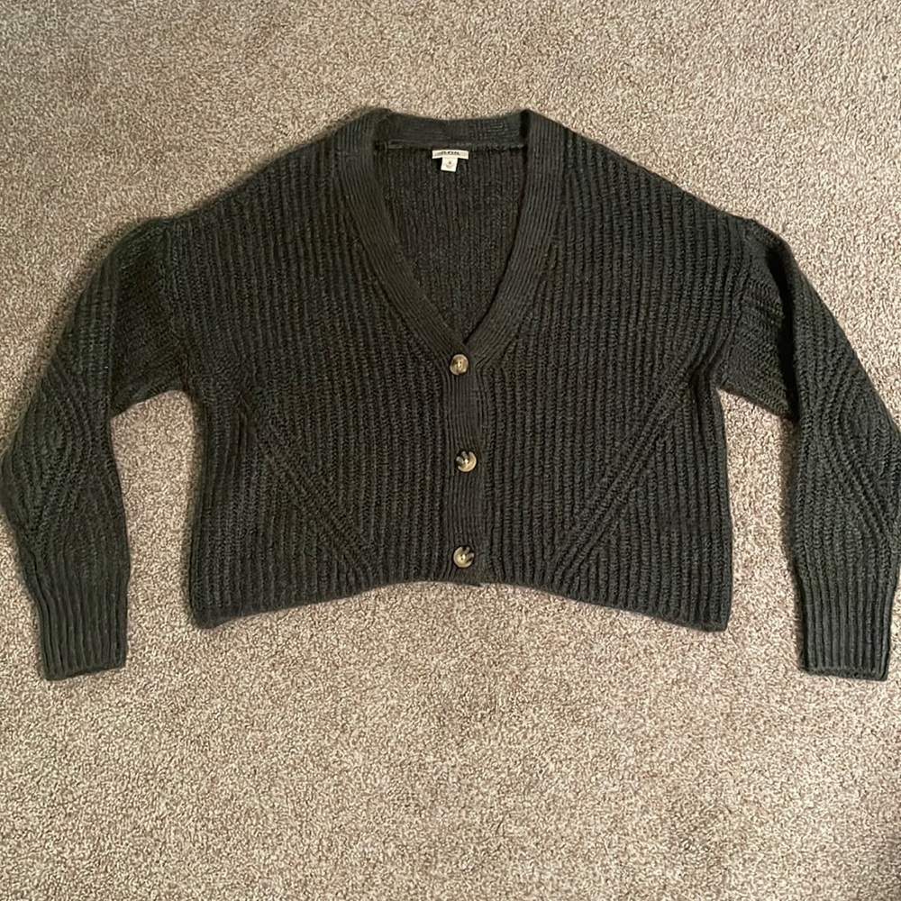 Green cropped cardigan